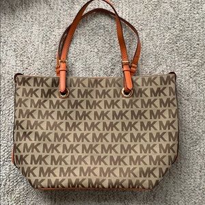 Micheal Kors bag